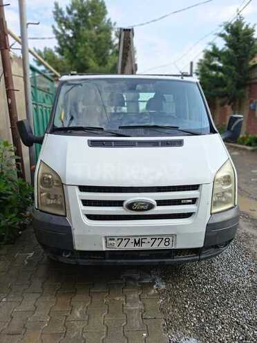 Ford Transit-1