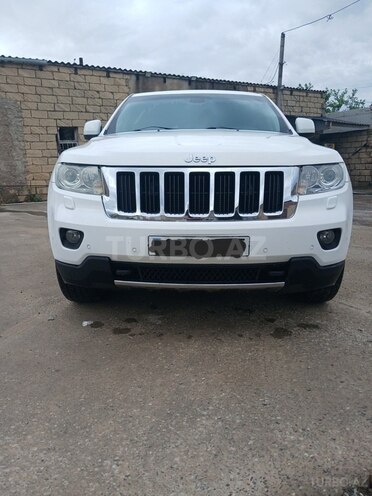 Jeep Grand Cherokee-1