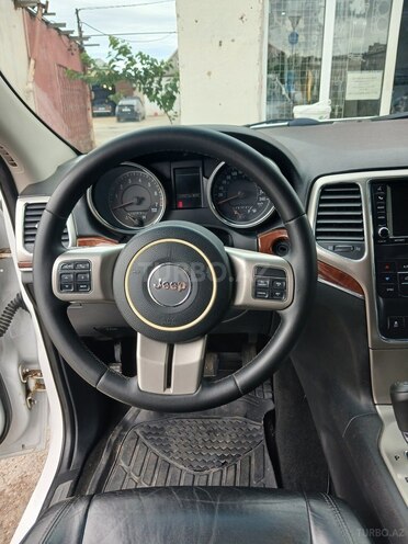 Jeep Grand Cherokee-2