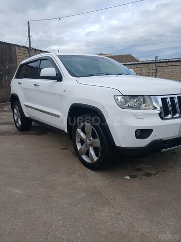 Jeep Grand Cherokee-19