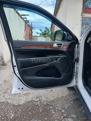Jeep Grand Cherokee-11