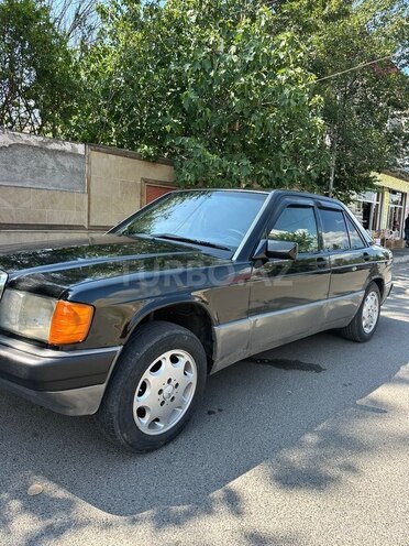 Mercedes 190-3