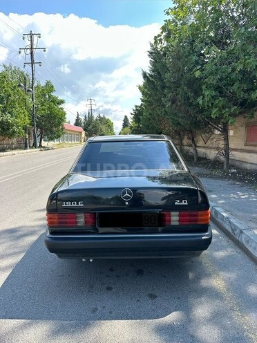 Mercedes 190-4