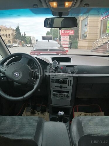 Opel Meriva-2