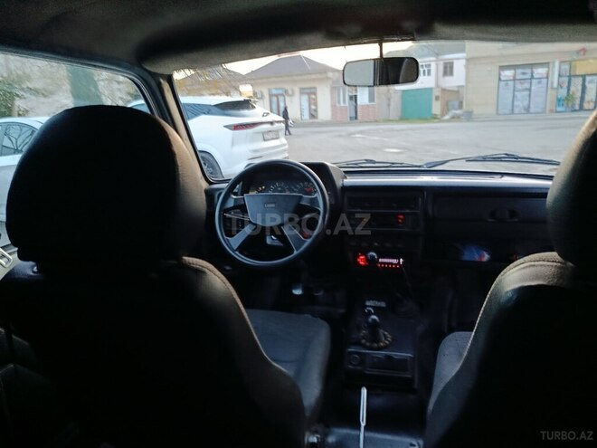 LADA (VAZ) Niva-9