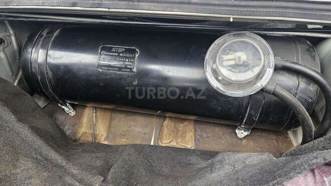 GAZ 31105 "Volga"-10