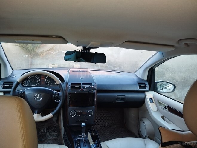 Mercedes A 170-9