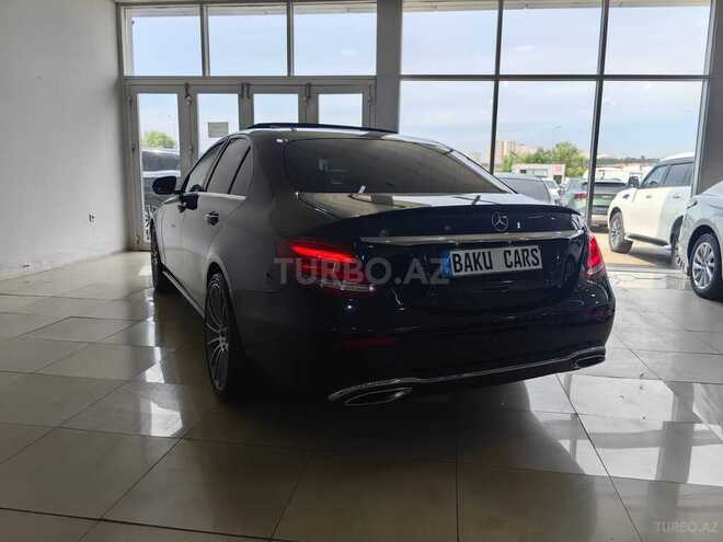 Mercedes E 220 d-5
