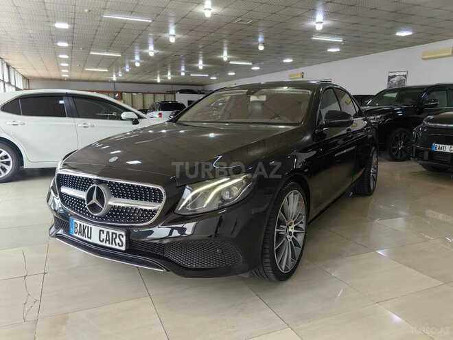 Mercedes E 220 d-3