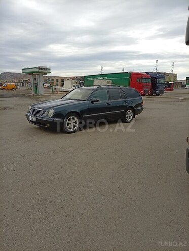 Mercedes E 200-9