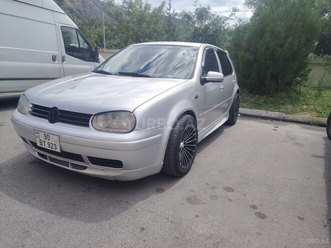 Volkswagen Golf-4