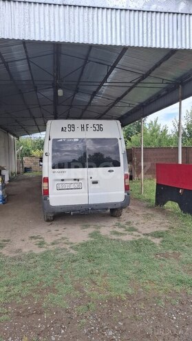 Ford Transit-2