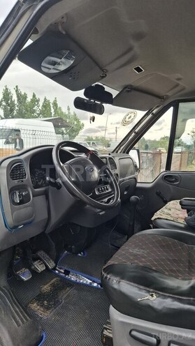 Ford Transit-3
