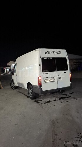 Ford Transit-9
