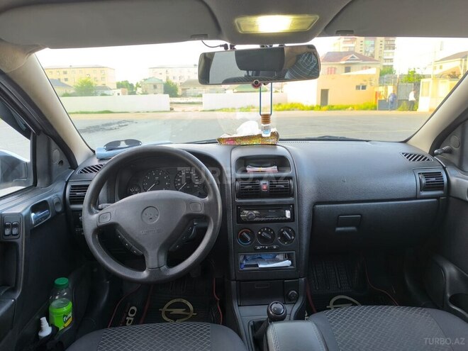 Opel Astra-9