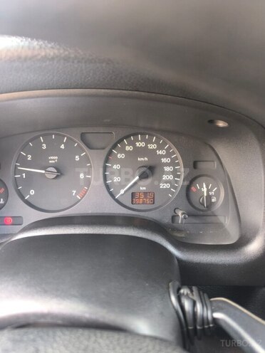 Opel Astra-11