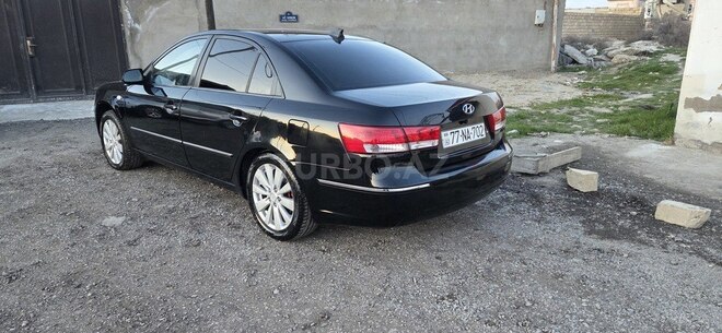 Hyundai Sonata-4