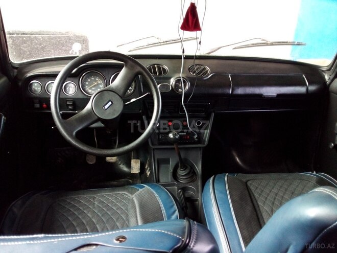 LADA (VAZ) 21011-3
