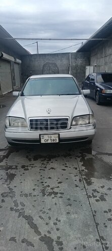 Mercedes C 220-1