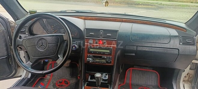 Mercedes C 220-7