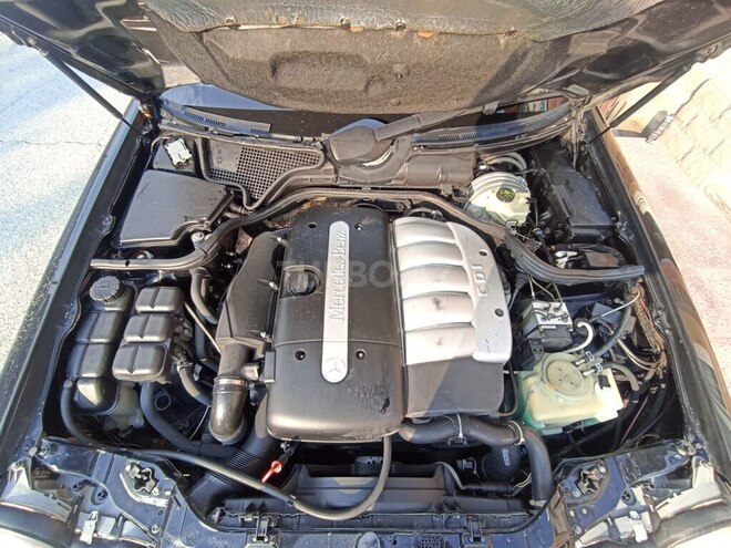 Mercedes E 270-11