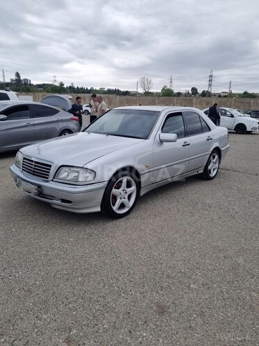 Mercedes C 240-2