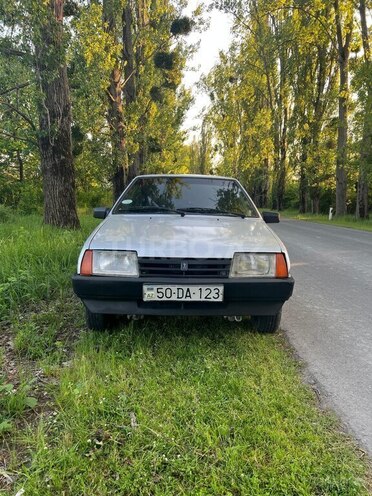 LADA (VAZ) 21099-1