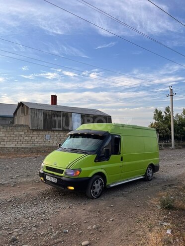 Ford Transit-11