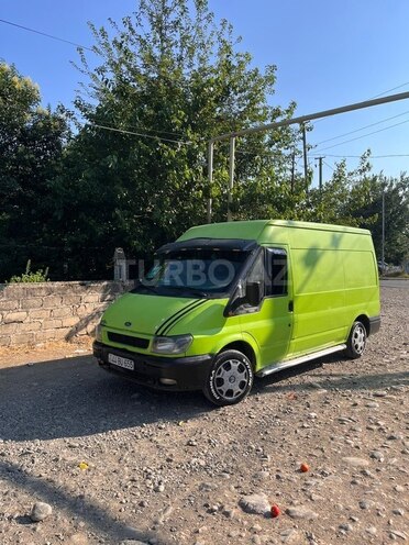 Ford Transit-10