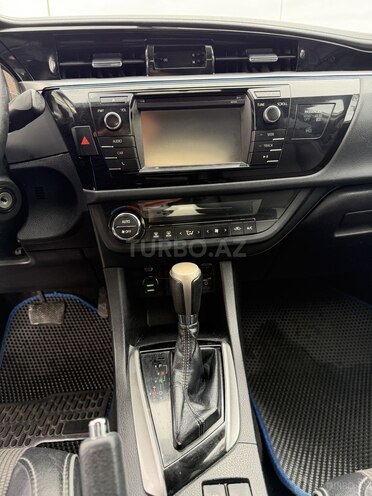 Toyota Corolla-10