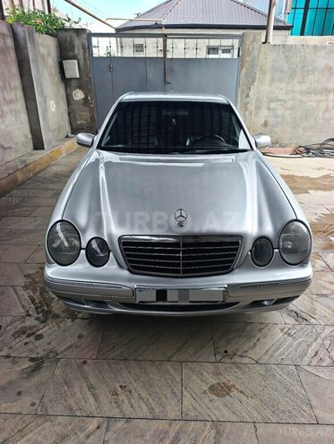 Mercedes E 220-9
