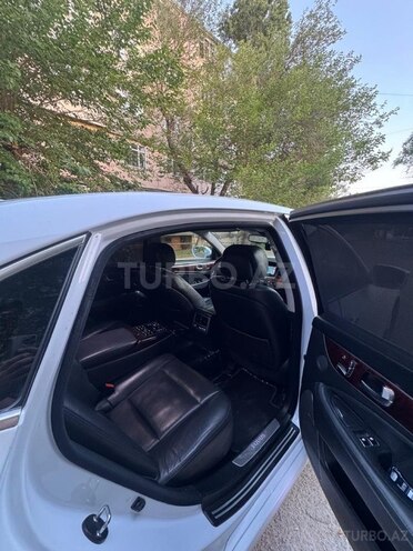 Hyundai Equus-7