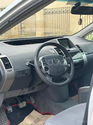 Toyota Prius-10
