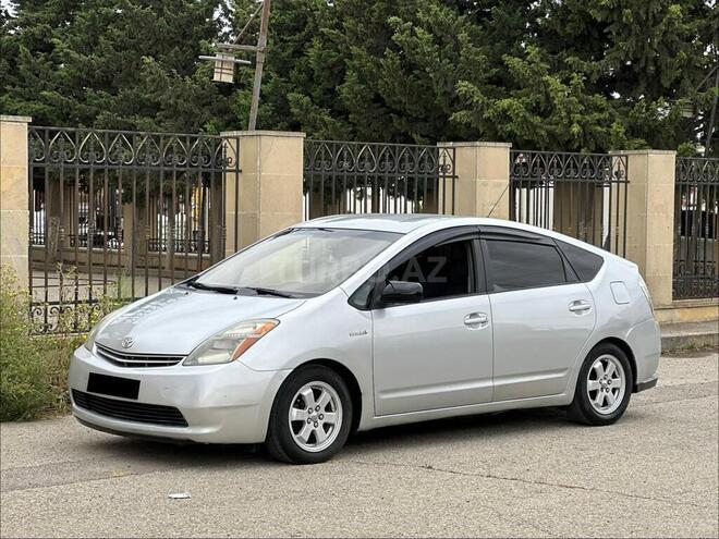 Toyota Prius-1