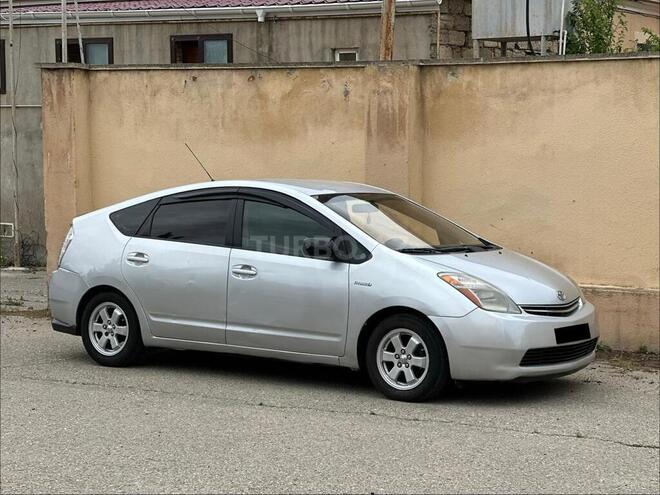 Toyota Prius-3