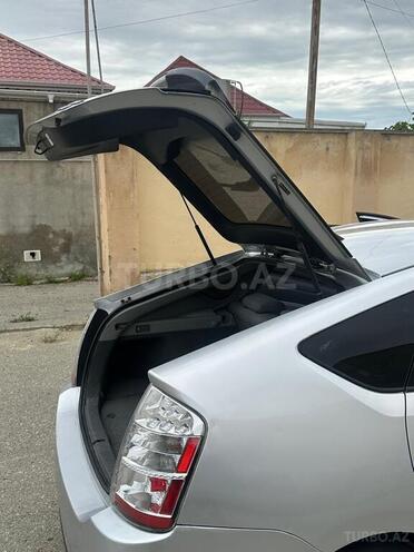 Toyota Prius-9