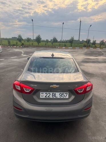 Chevrolet Cruze-5