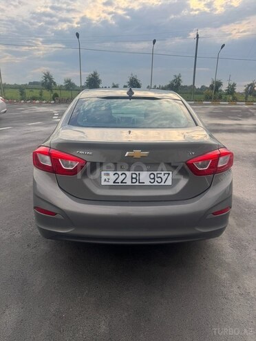 Chevrolet Cruze-6