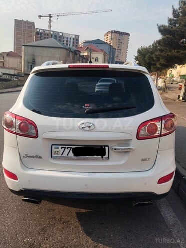 Hyundai Santa Fe-4