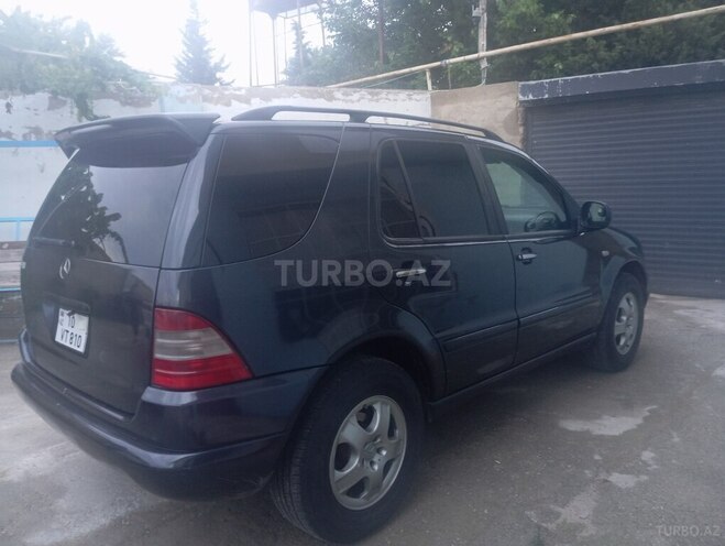 Mercedes ML 320-8