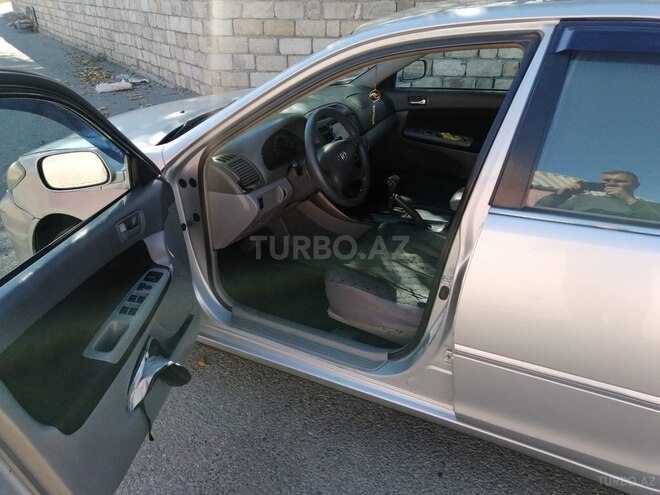 Toyota Camry-7