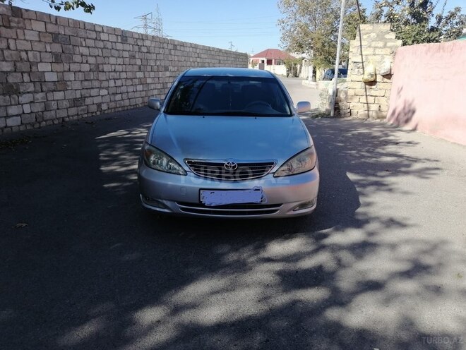 Toyota Camry-1