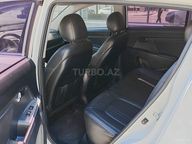 Kia Sportage-11