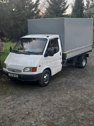 Ford Transit-1
