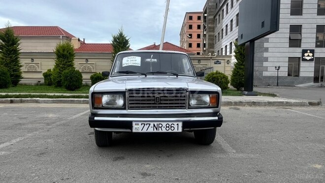 LADA (VAZ) 2107-1