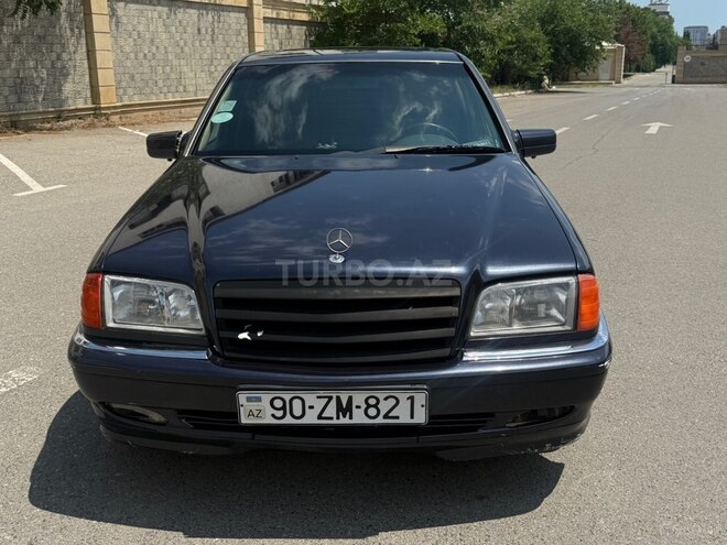 Mercedes C 200-1