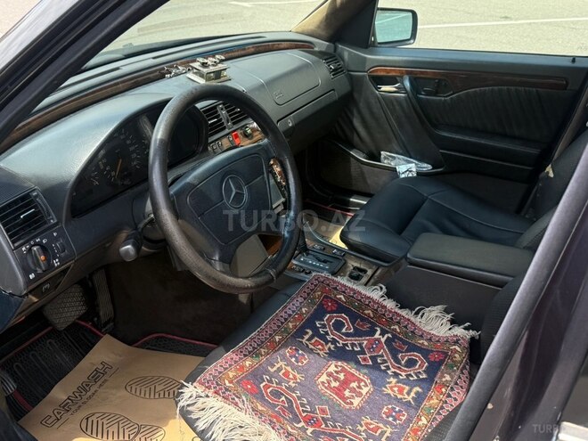 Mercedes C 200-8