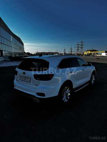 Kia Sorento-10
