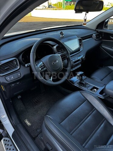 Kia Sorento-4