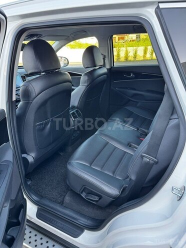Kia Sorento-3
